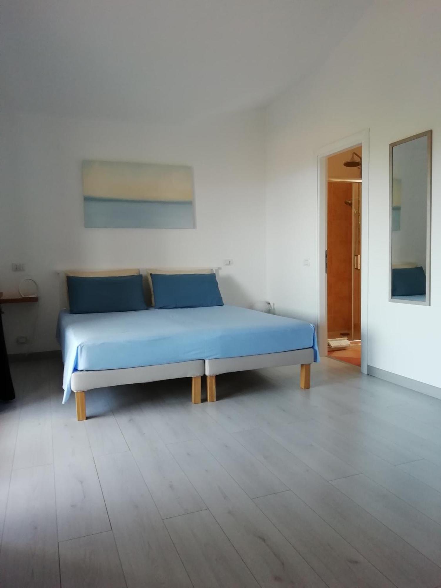 Frina Di Mari B&B サン・テオドーロ 部屋 写真
